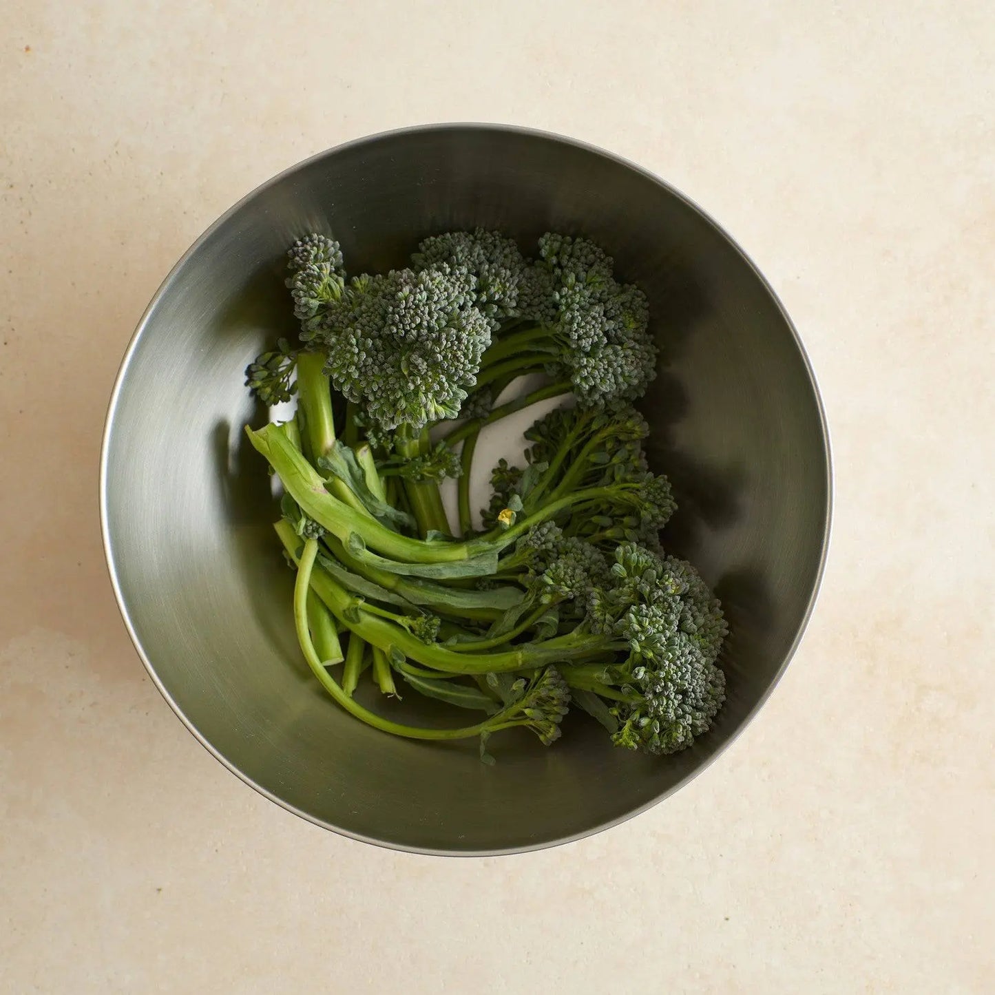Stainless Steel Mixing Bowls - Non-Slip Kitchen Set featuring broccoli inside, perfect for meal prep and healthy cooking.