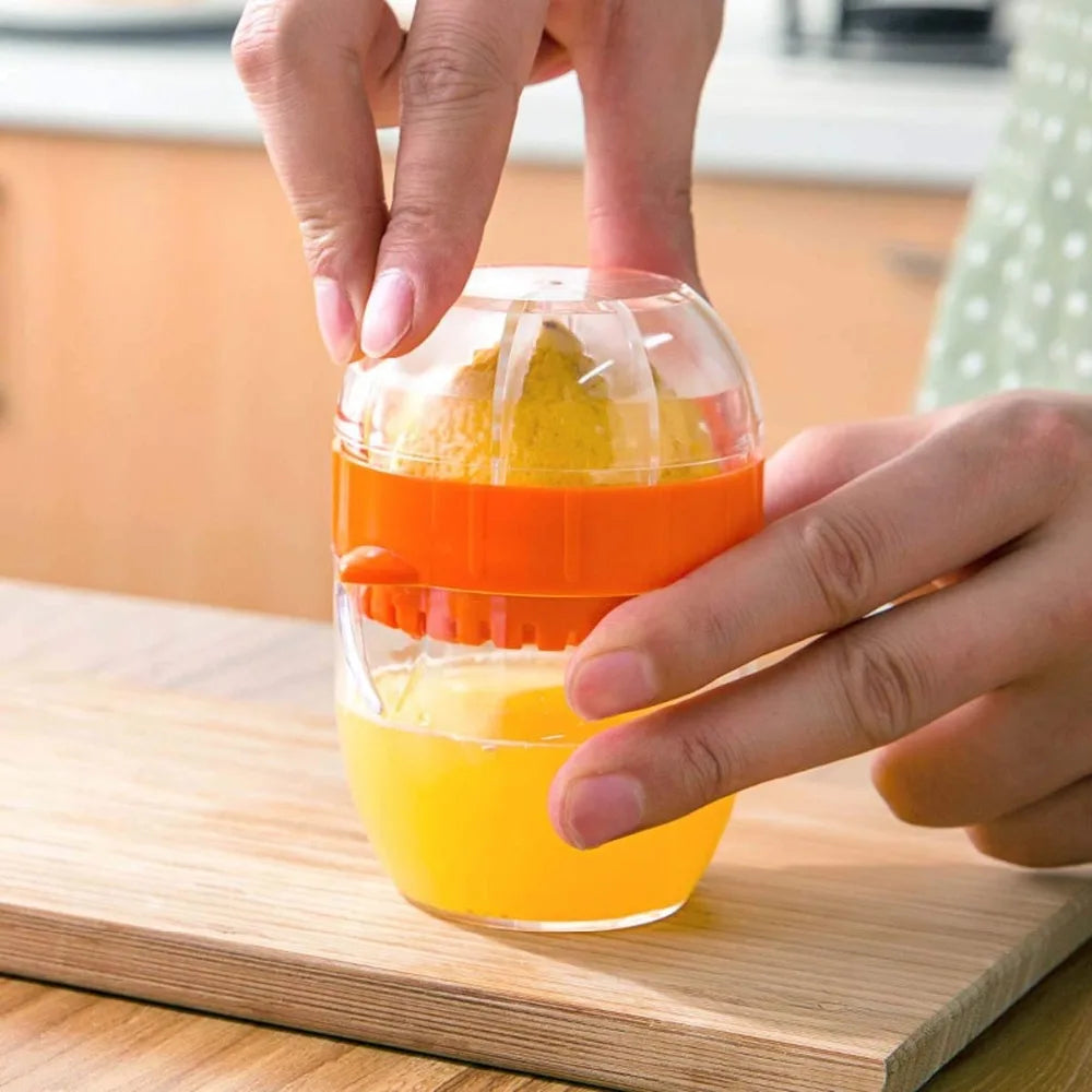 Manual Citrus Juicer and Pour Spout