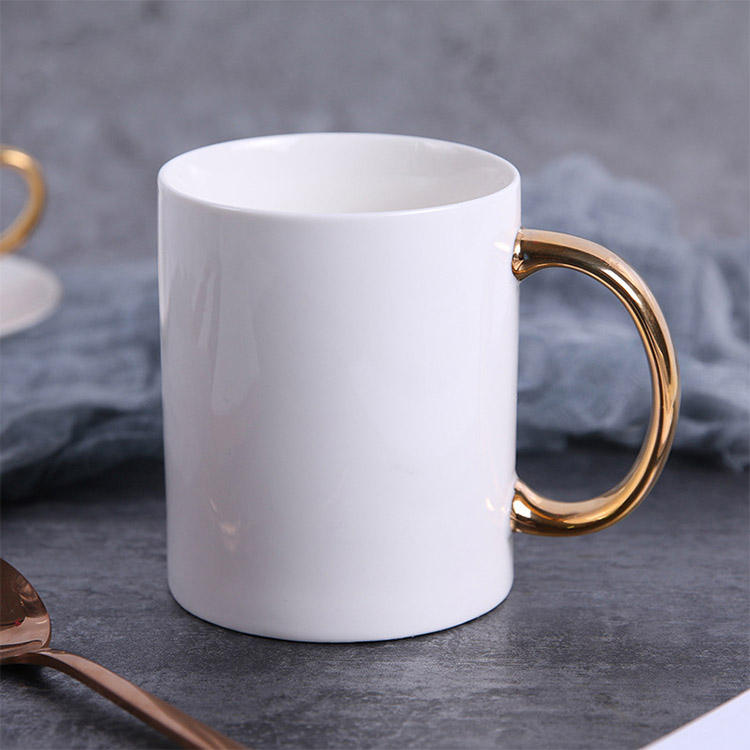 Elegant Coffee Cup with Gold Handle